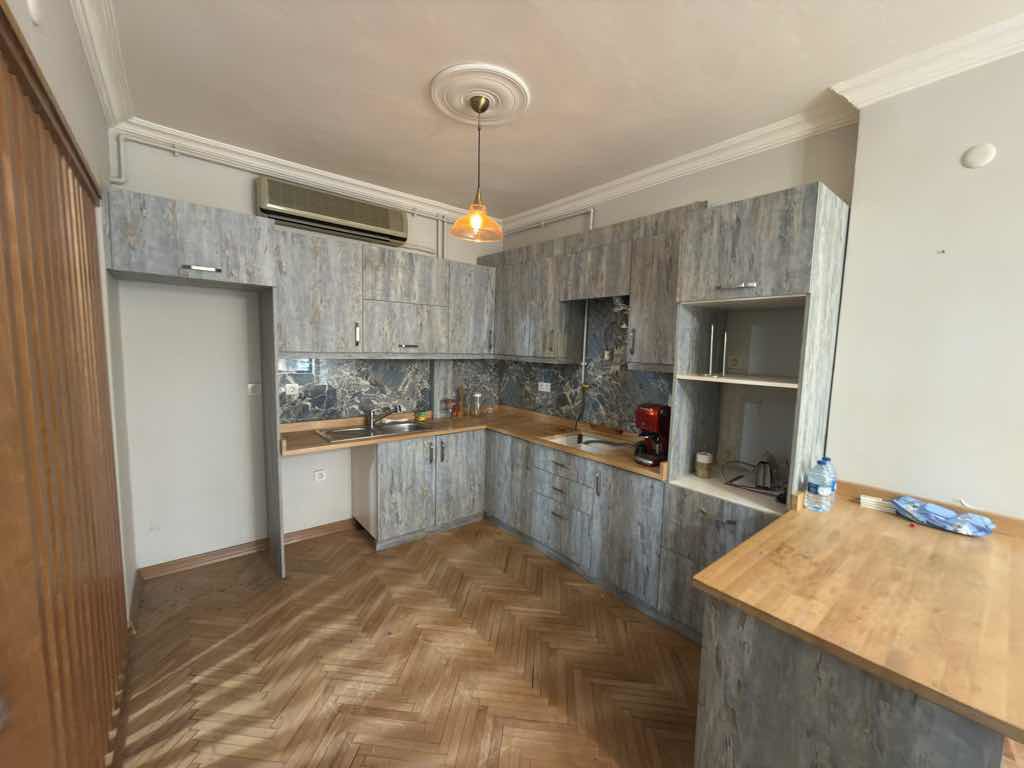 KADIKÖY CAFERAĞA DA YENİLENMİŞ 2 + 1