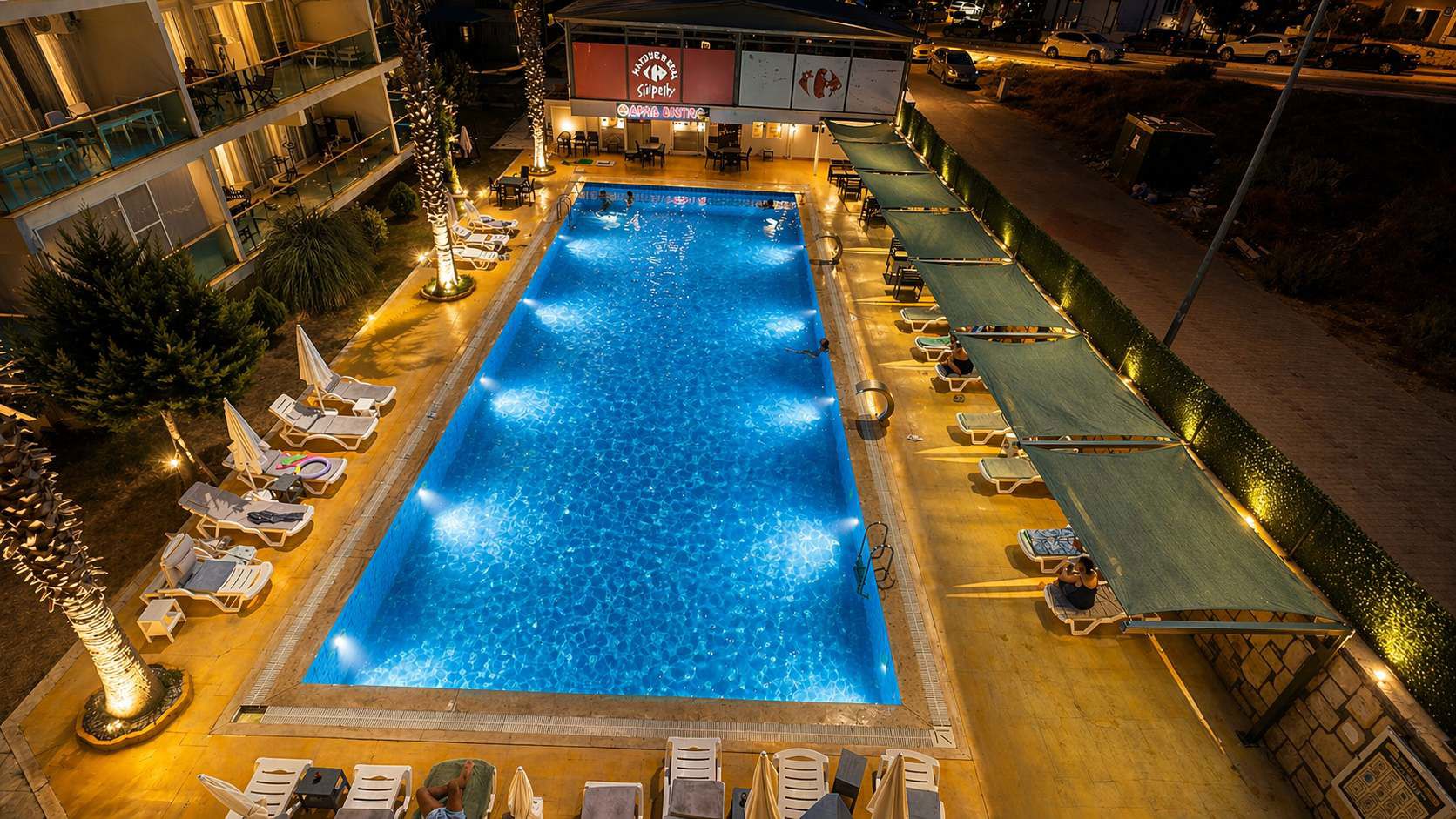 ALTINKUM'DA SITE IÇERISINDE HAVUZLU 2+1 DAIRE