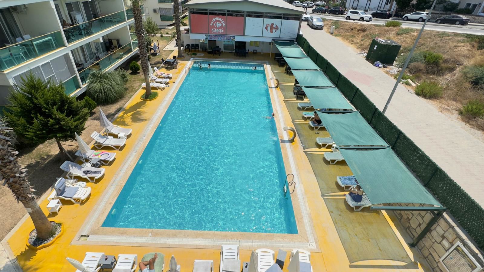 ALTINKUM'DA SITE IÇERISINDE HAVUZLU 2+1 DAIRE