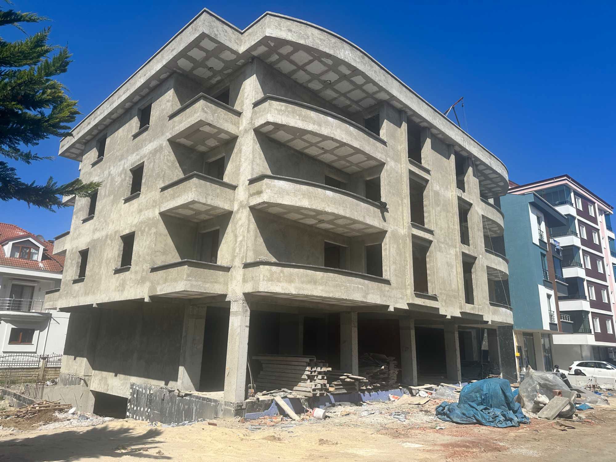 REMAX HÜSEYIN'DEN ENGIZ'DE SATILIK PROJEDEN LÜKS 2+1 DAIRELER!