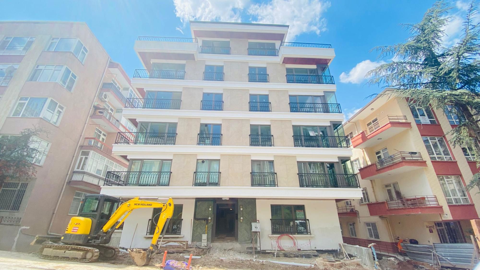 ÇANKAYA GÜVENEVLER KIBRIS SOKAK'TA 3+1 SATILIK DAIRE