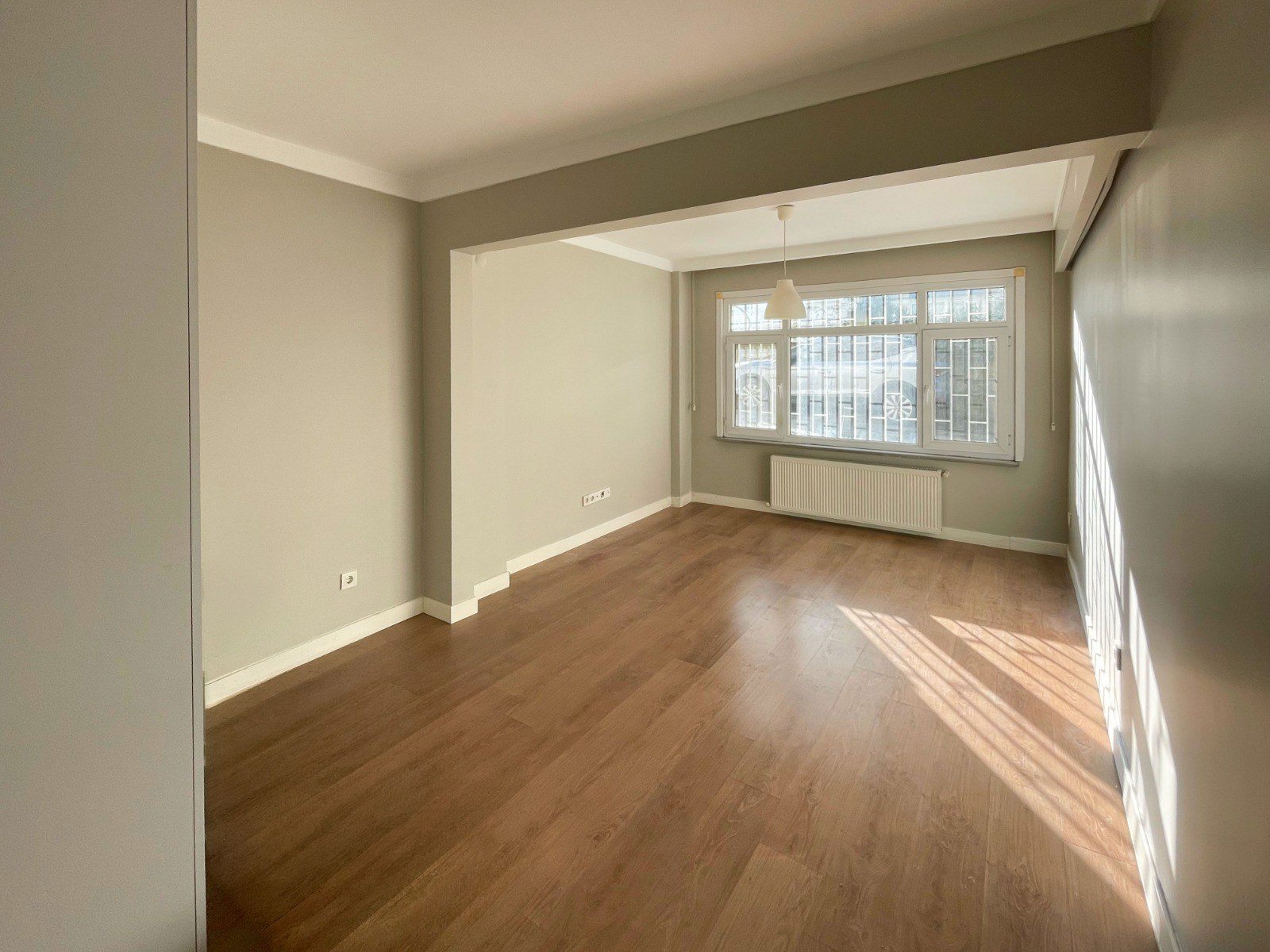ORTAKÖY MEYDANI'NA 750 METRE, TADILATLI 2+1 KIRALIK DAIRE