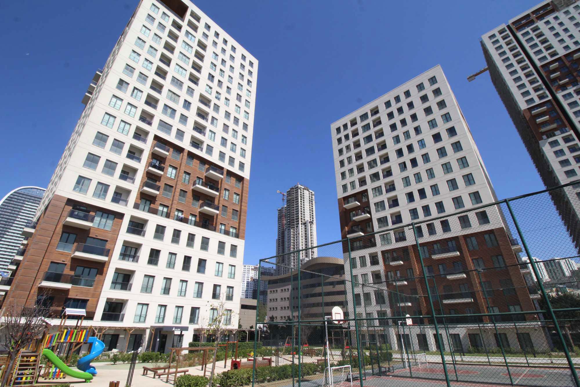 ESENYURT SELF İSTANBUL SITESI 3+1 155 M2 HAVUZLU GÜVENLIKLI