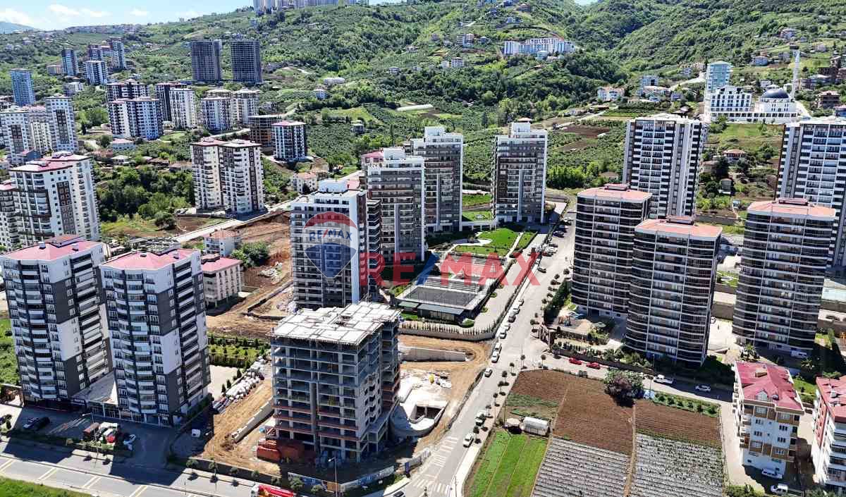 SÖĞÜTLÜ ARMADA CADDE KİRALIK 4+1 DAİRE