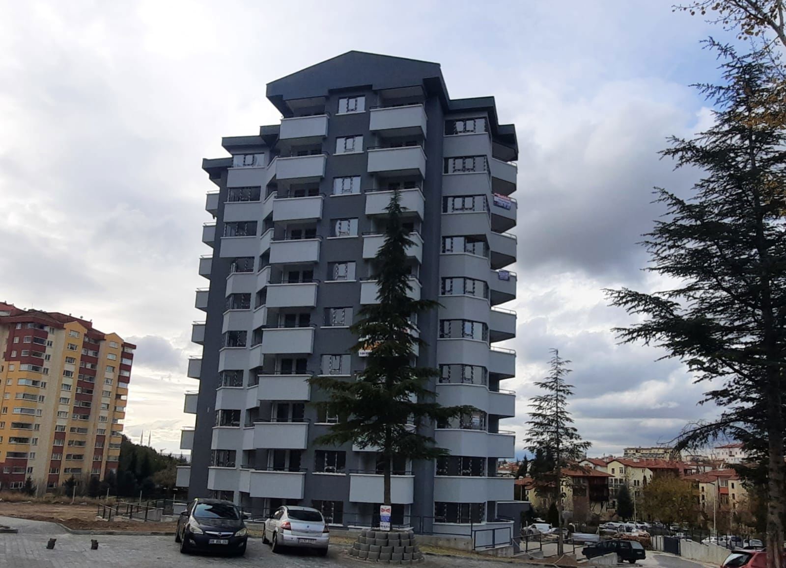 ACİL ! ERYAMANDA ŞEYH ŞAMİL DE  MERKEZİ LOKASYONDA SIFIR 3+1 ARA KAT DAİRE