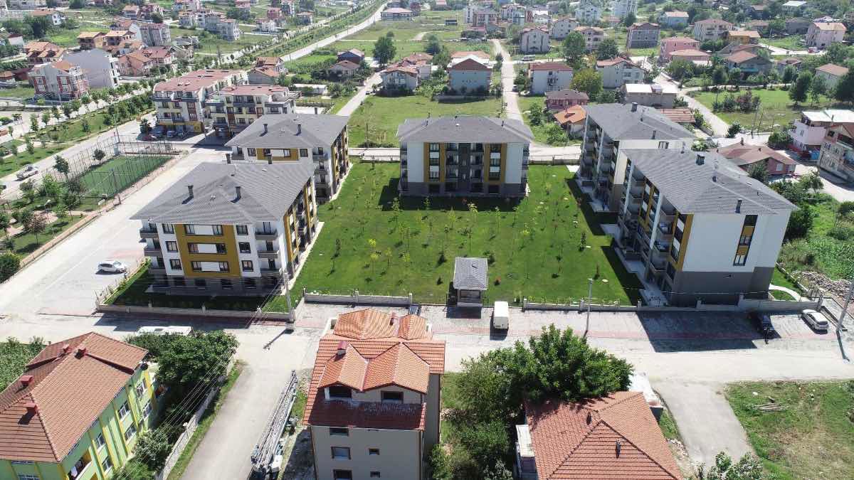 BULVAR BAŞİSKELE SİTESİNDE SATILIK ARAKAT 2+1 DAİRE