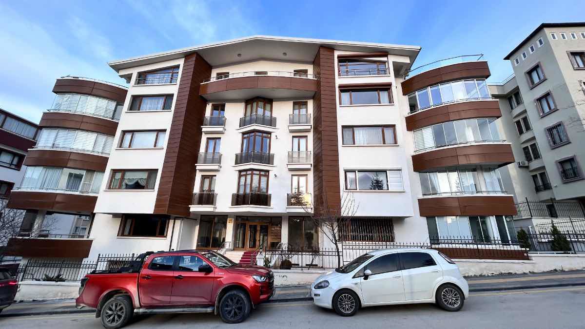 HİLAL MAHALLESİNDE BAKIMLI 3+1 KİRALIK DUBLEKS DAİRE