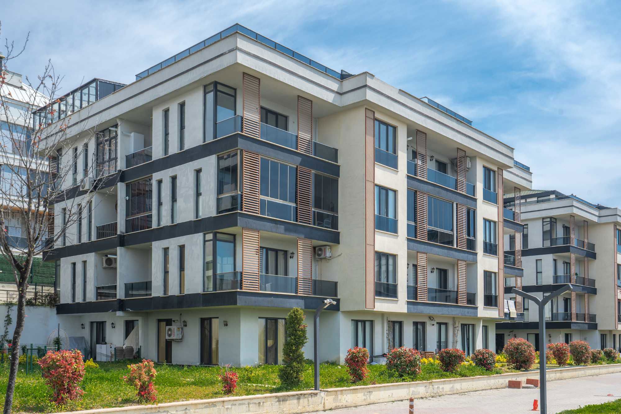 REMAX GELİŞİMDEN AKS CİTY SİTESİNDE SATILIK 2+1 DAİRE