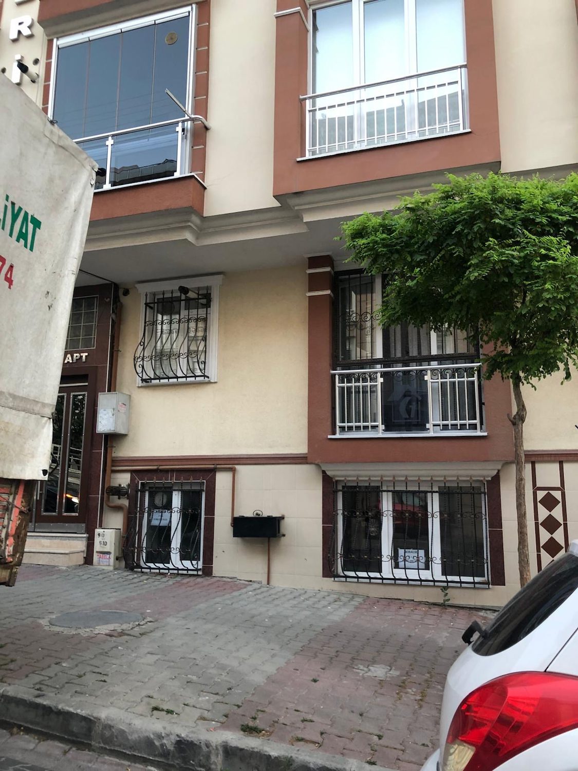 MARMARA PARK YAKININDA KİRA GETİRİLİ VERANDALI FERAH DAİRE