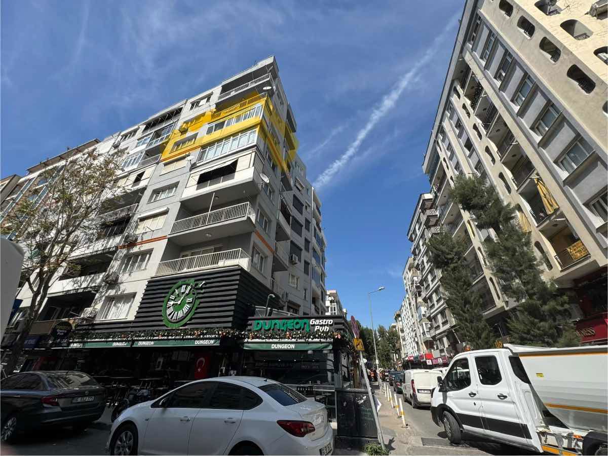 BORNOVA KÜÇÜKPARK TADILATLI KIRALIK 2+1