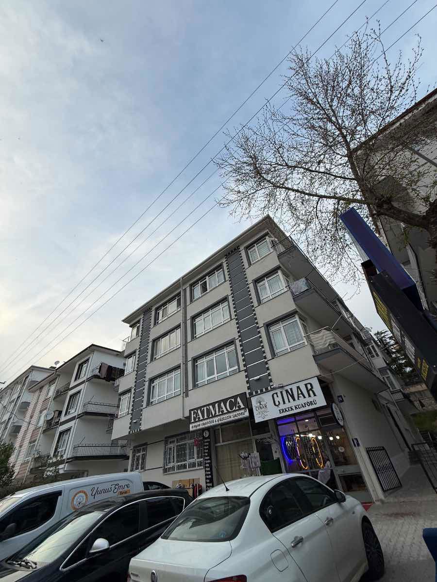 KEÇIÖREN ATIŞ CADDESI'NDE SATILIK 2+1 DAIRE (95M² NET)