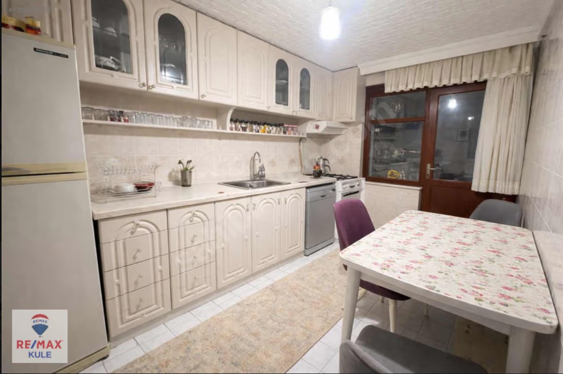 GÜNGÖRENDE KAÇIRILMAYACAK 175 M² 3+1 BALKONLU DAİRE