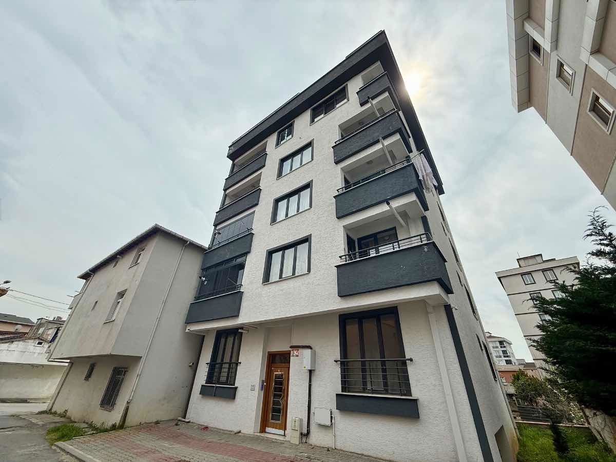 EKŞİOĞLU MAHALLESİ'NDE YENİ BİNADA İSKANLI 3+1 SATILIK DAİRE