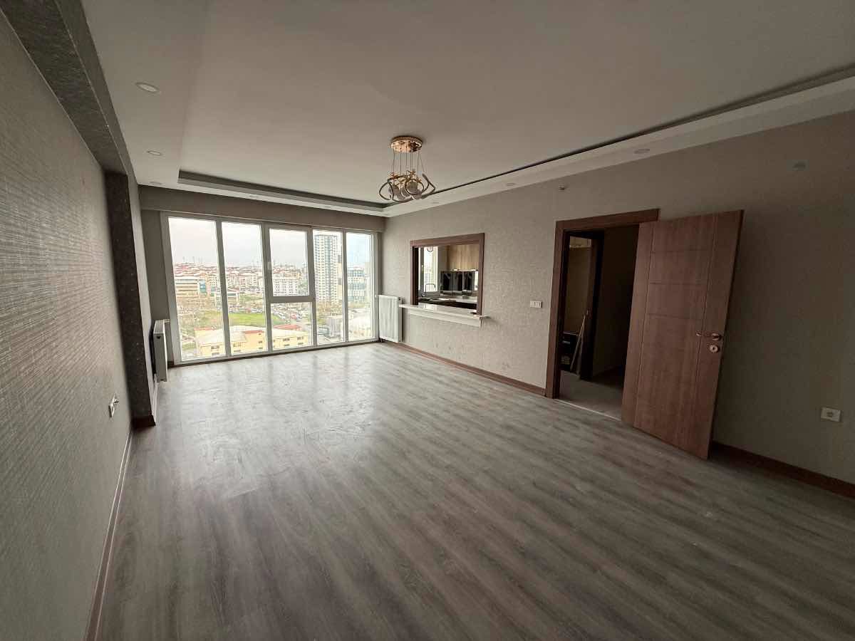 REMAX'TAN AKEVLER'DE VENUS RESIDENCE SITESINDE SATILIK 2+1 DAIRE