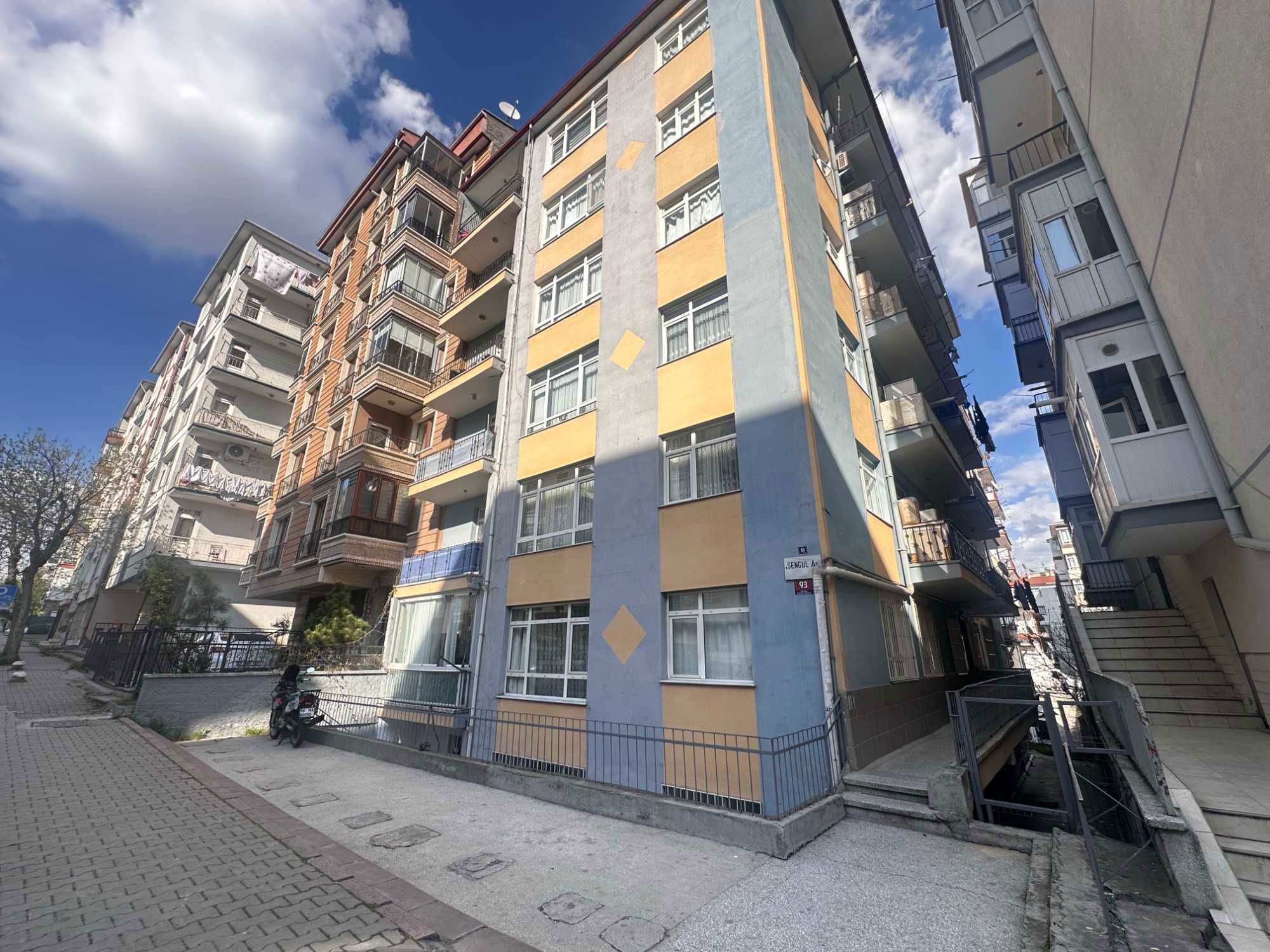 DEMETEVLER  2+1 EŞYALI KIRALIK DAIRE