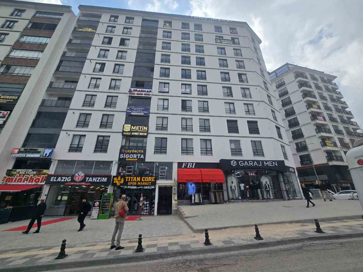 REMAX DOĞU'DAN ÖĞRETMEN EVİ KARŞISI SIFIR 3+1 SATILIK DAİRE