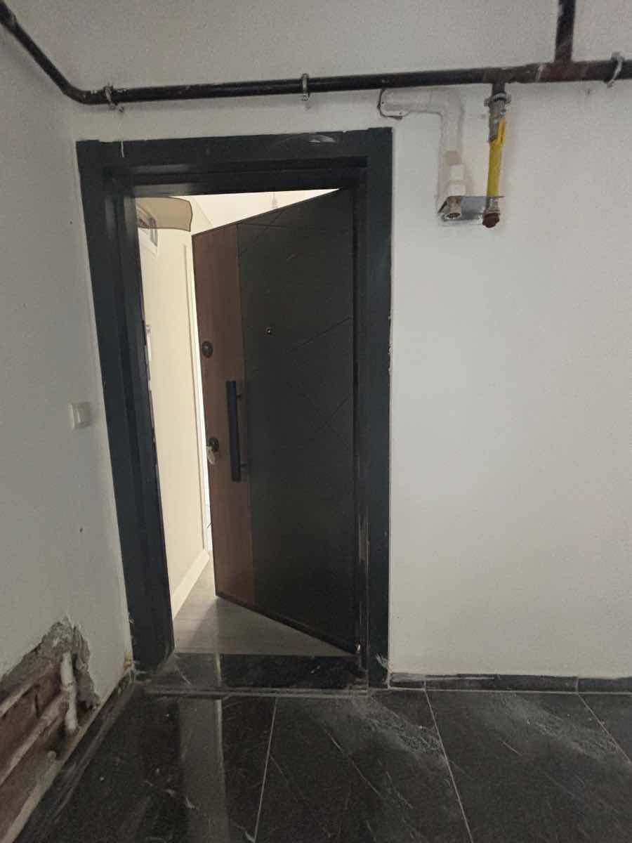 YENIYAKA'DA  KIRALIK EŞYALI 1+1 SIFIR DAIRE