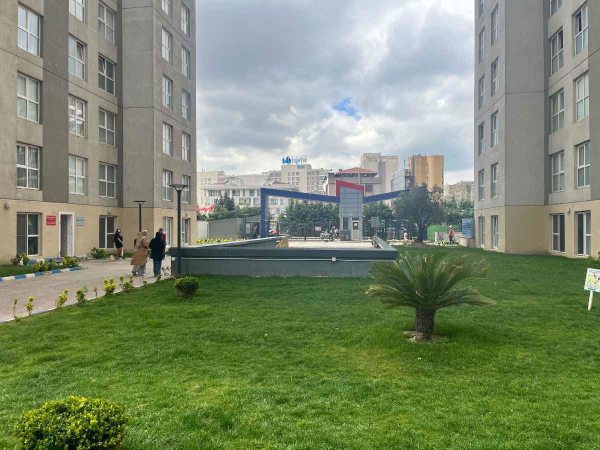 REMAX NLOGO SİTESİ 1+1 FULL MANZARALI EŞYALI SATILIK DAİRE
