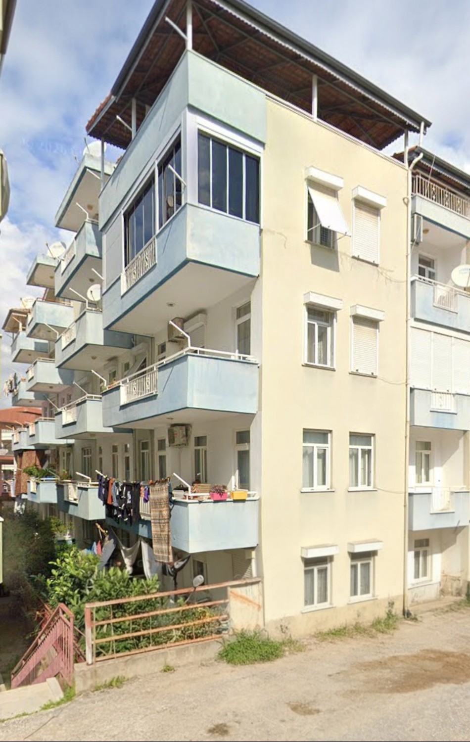 KASAPLAR MAHALLESİNDE SATILIK 300 M² 7+1 DUBLEKS DAİRE