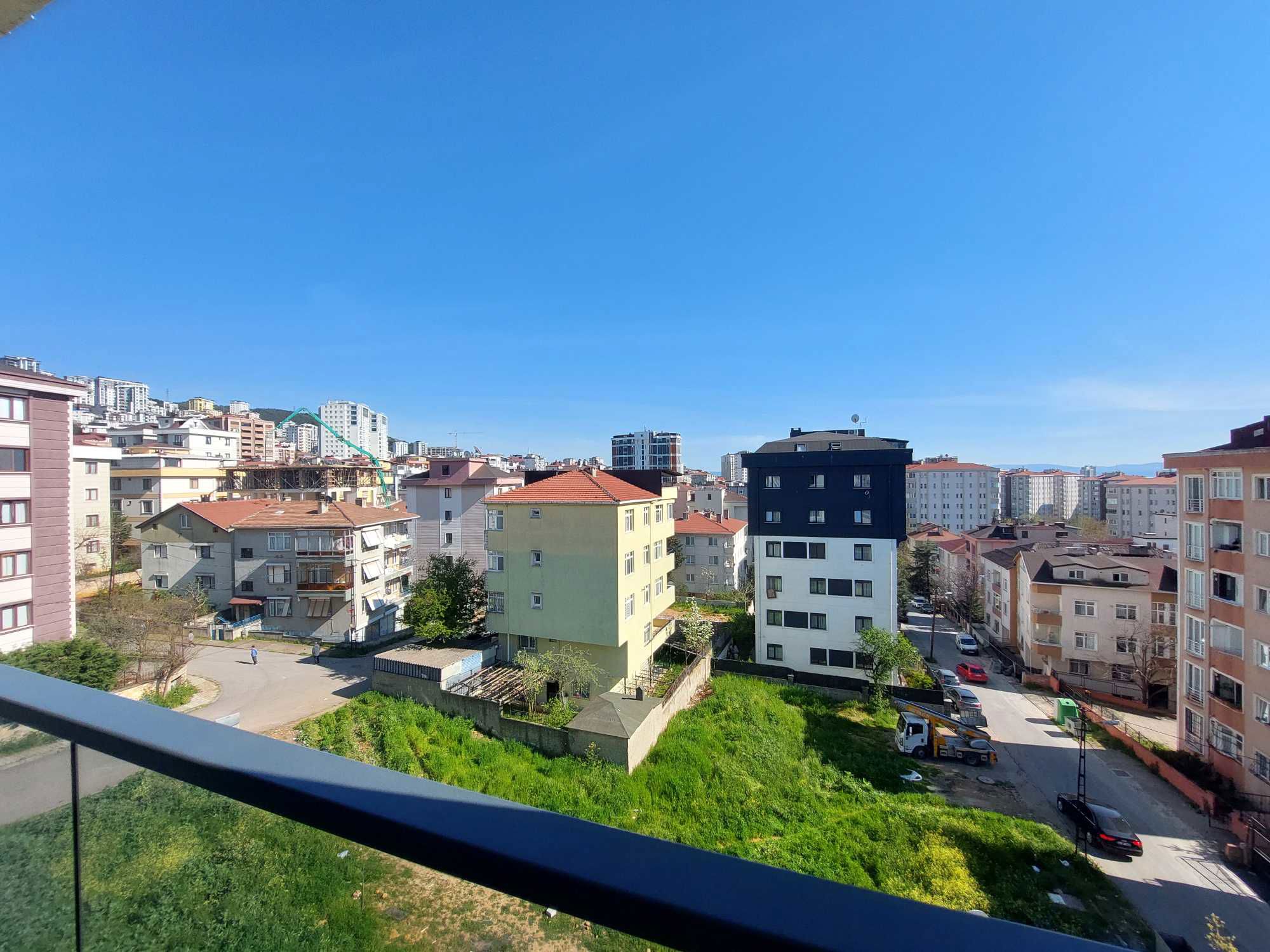 YAKACIK YENİ MAHALLE' DE 3+1 KİRALIK SIFIR DAİRE