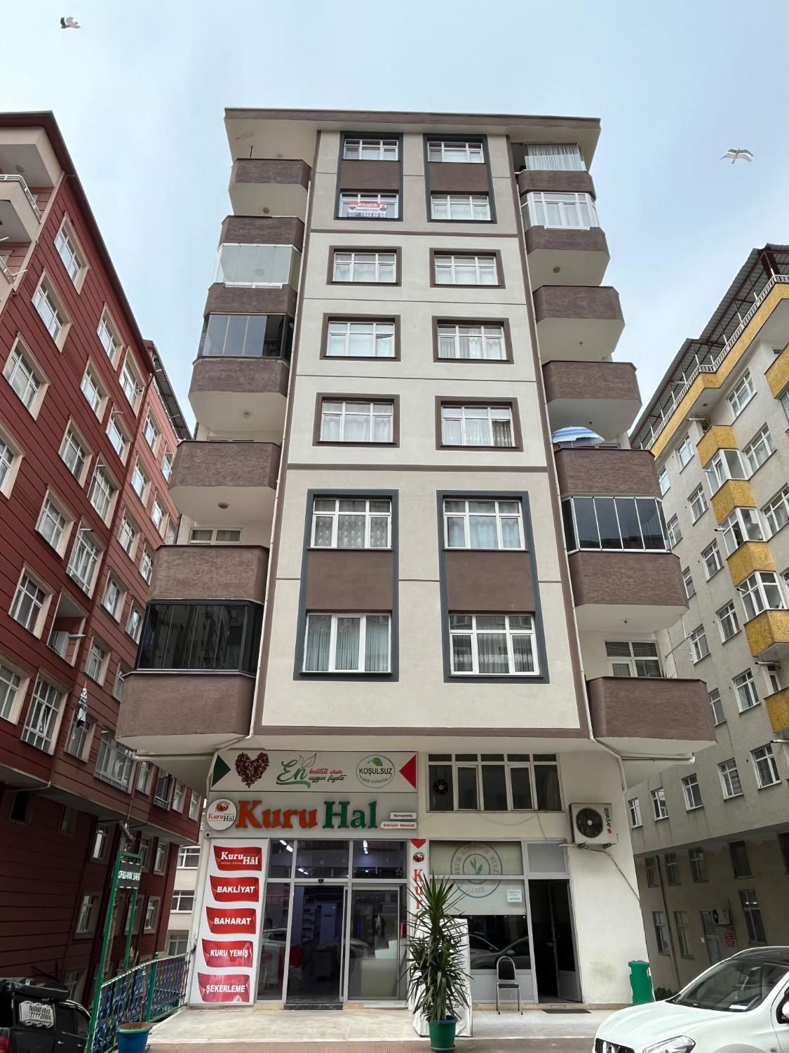 RE/MAX ORİON'DAN FENER MAHALLESİNDE İÇİ YAPILI 3+1 KİRALIK DAİRE