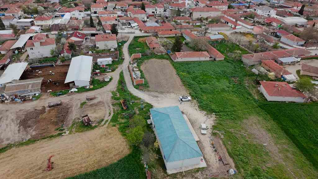 L.BURGAZ TATARKÖY'DE 2.175M2 ARSADA YEPYENİ 3+1 SATILIK KÖY EVİ