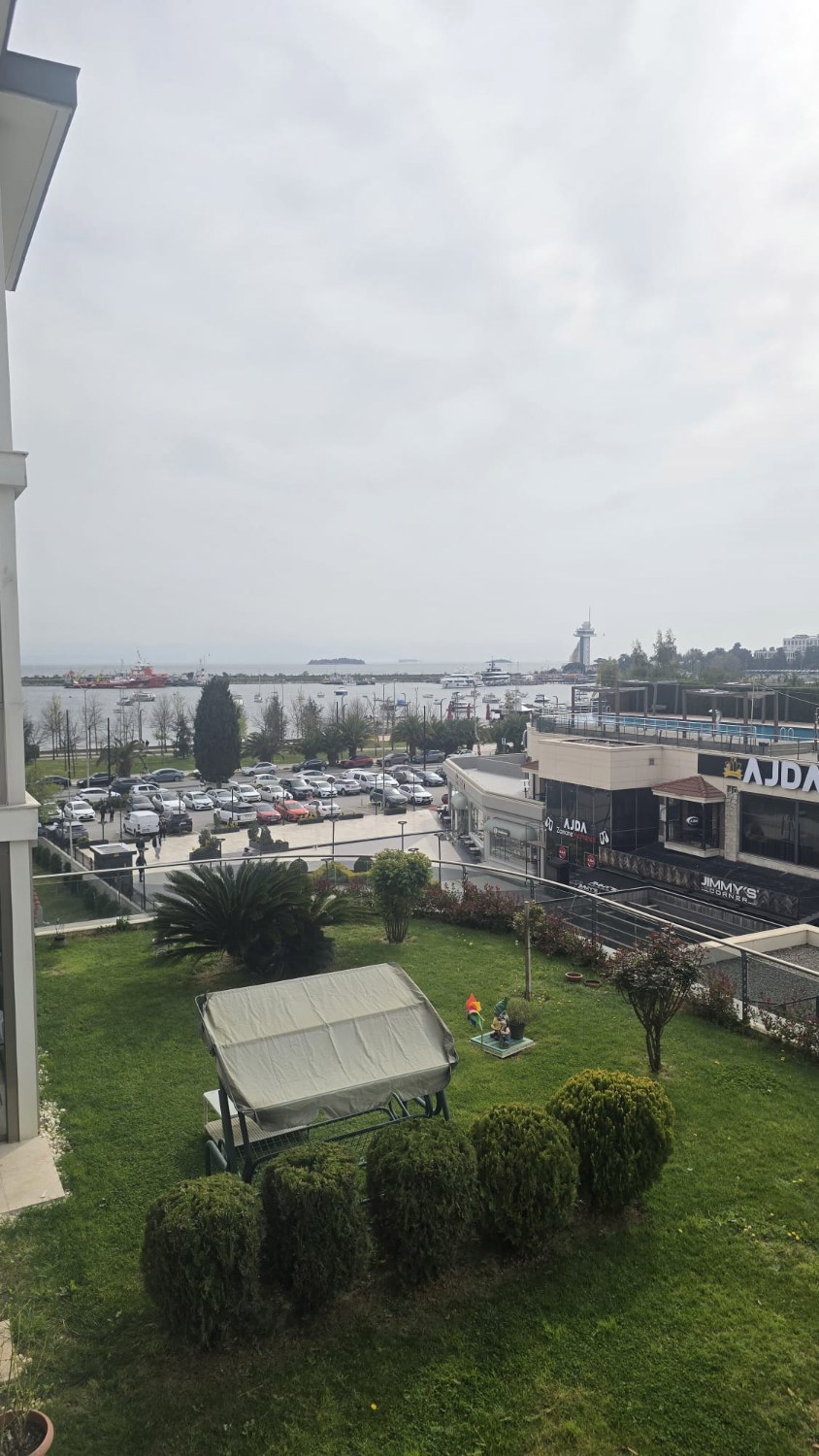 TUZLA PORT'DA DENİZ MANZARALI 2+1 KİRALIK DAİRE