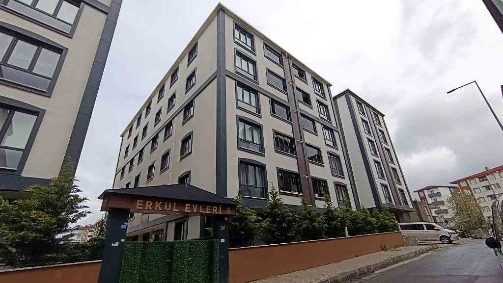 REMAXLAND 'DEN KIZILPINAR ATATÜRK MAH ERKUL EVLERİ SİTESİ KİRALIK 2+1