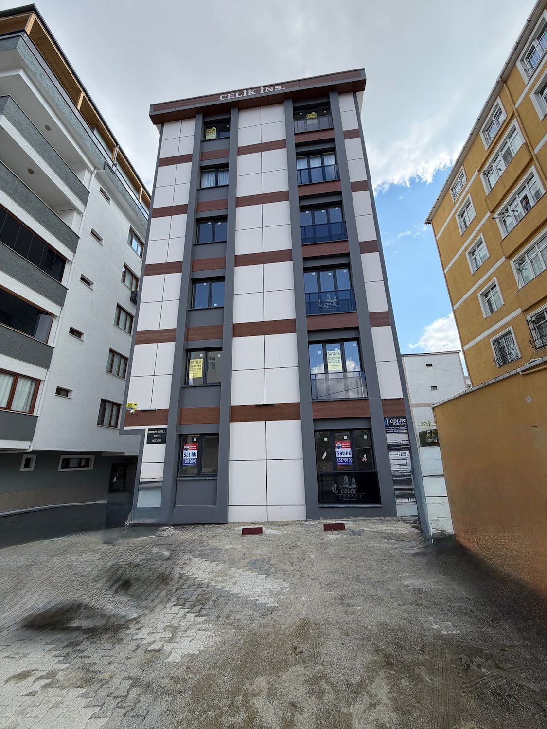 KARTAL HÜRRİYET MAHALLESİNDE SATILIK 2+1 SIFIR DAİRE
