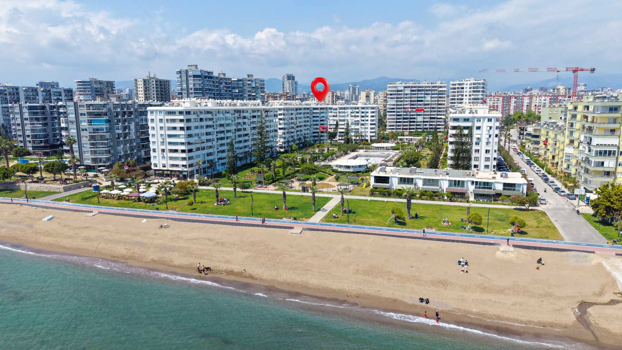 REMAX AVLU’DAN DENİZHAN-1 SİTESİNDE SATILIK 4+1 DAİRE