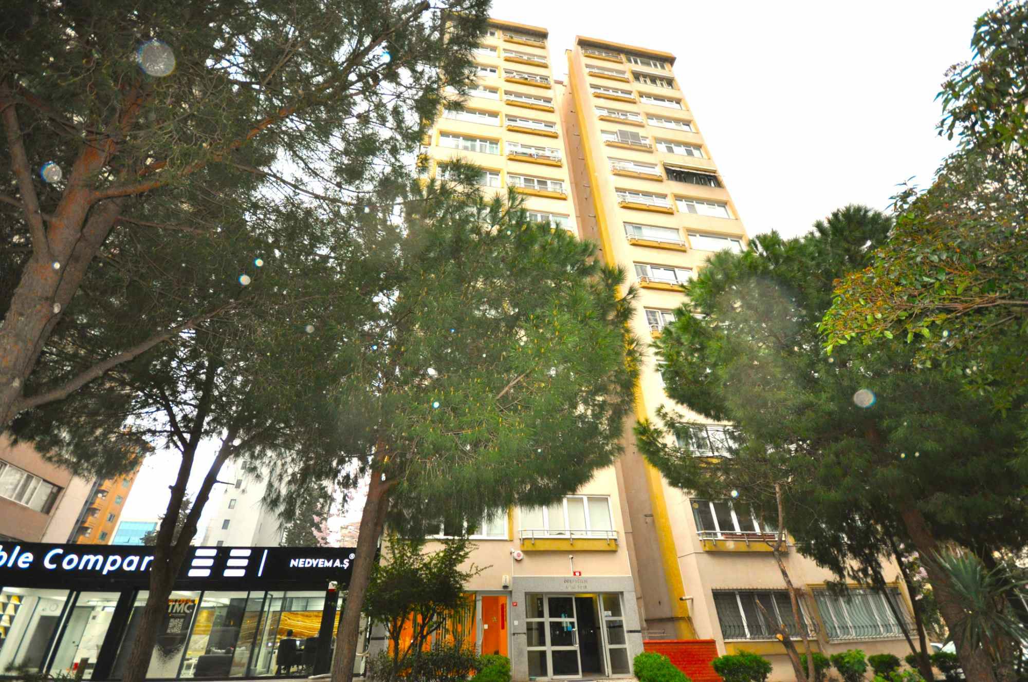 KOZYATAĞI METRO YANI DENİZ MANZ. KAMELYALI OTOPARKLI GENİŞ 3+1