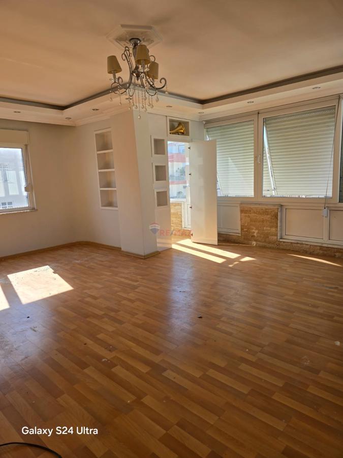BAHÇELİEVLER'DE 3+1 KİRALIK DAİRE