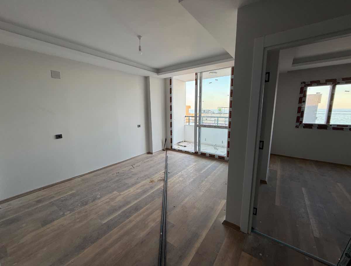 AYAŞTA SATILIK 1+1 DENİZ MANZARALI DAİRE