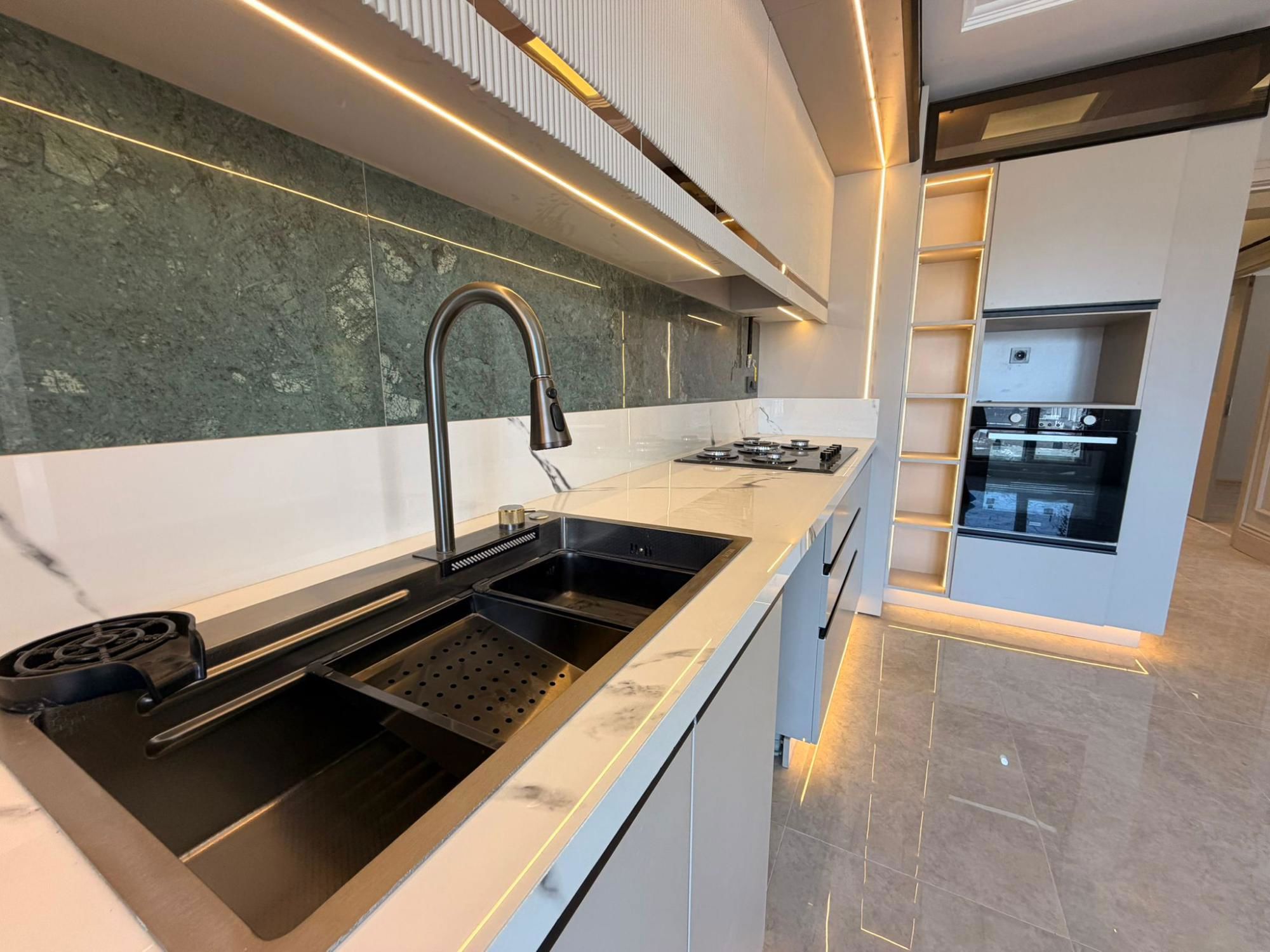 REMAX ARTIS'TEN KOMBINA'DA SATILIK 3+1 ULTRA LÜKS DAIRE