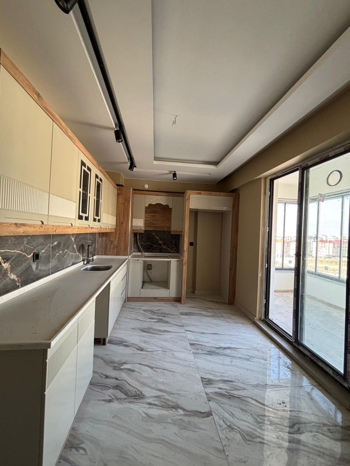 REMAX ARTIS'DEN YILDIZKENT'TE SATILIK 3+1 LÜKS DAIRE