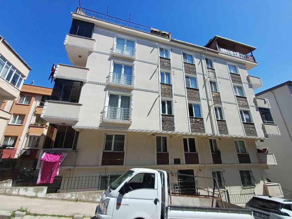 GÖZDAĞI TESİSLERİ YANINDA GENİŞ 3+1 DAİRE