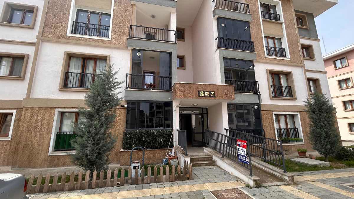 REMAX MAVİDEN KORUCUK 4. ETAP TOKİDE KİRALIK 3+1 ÜST KAT DAİRE