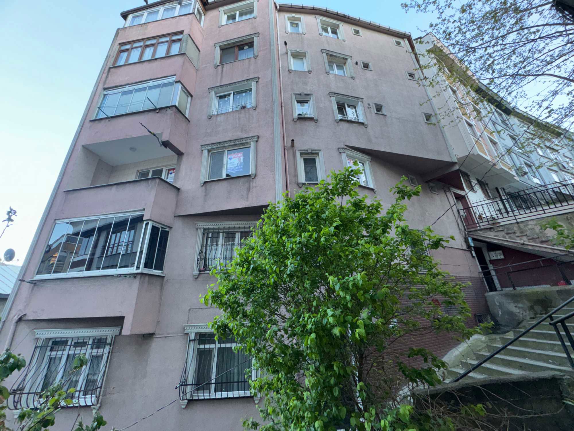 GAZİOSMANPAŞA MERKEZ 100M² 2+1 ÇİFT BALKONLU, ÇİFT CEPHE, ARAKAT