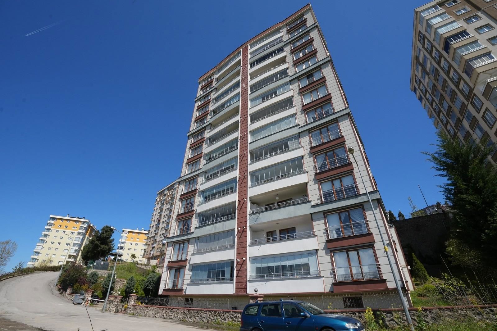 MERKEZİ KONUMDA DOĞA MANZARALI GENİŞ VE FERAH 3+1 SATILIK DAİRE