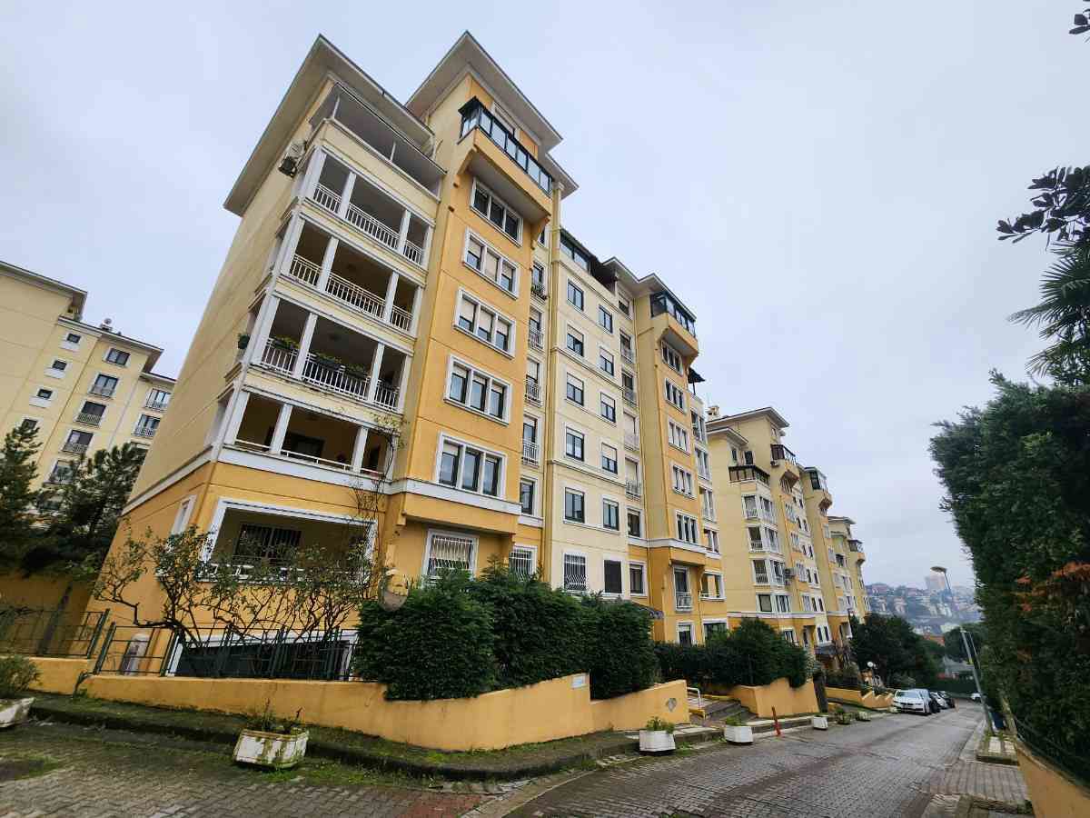 BAHÇEŞEHİR TOROS BLOKLARINDA 4+1 DAİRE