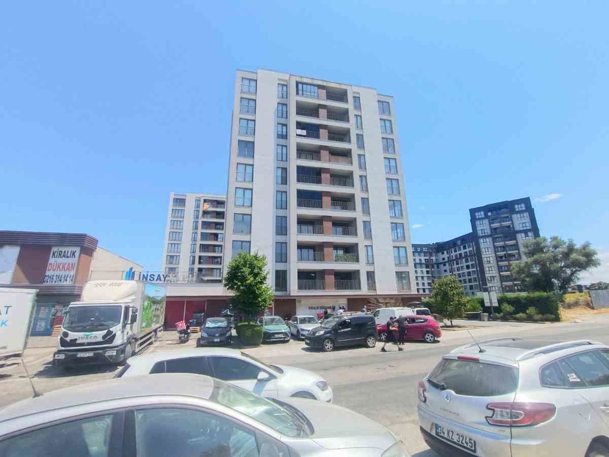 RE/MAX AIR MERT URAL'DAN PENDIK ONDÖRTÜÇ SITESI'NDE 2+1 EŞYALI