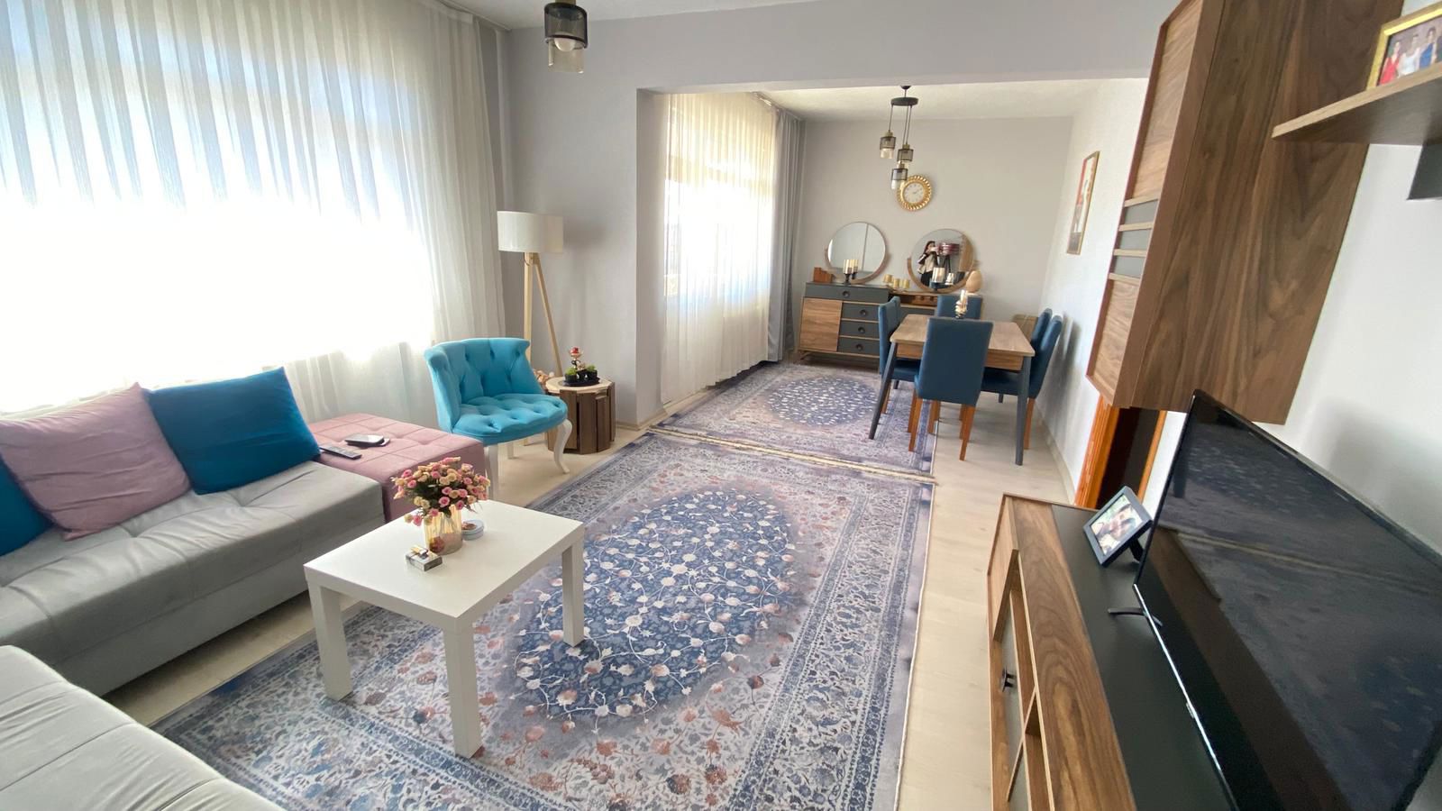 DERİNCE İBNİSİNA MAHALLESİ'NDE ARAKAT 3+1 SATILIK DAİRE
