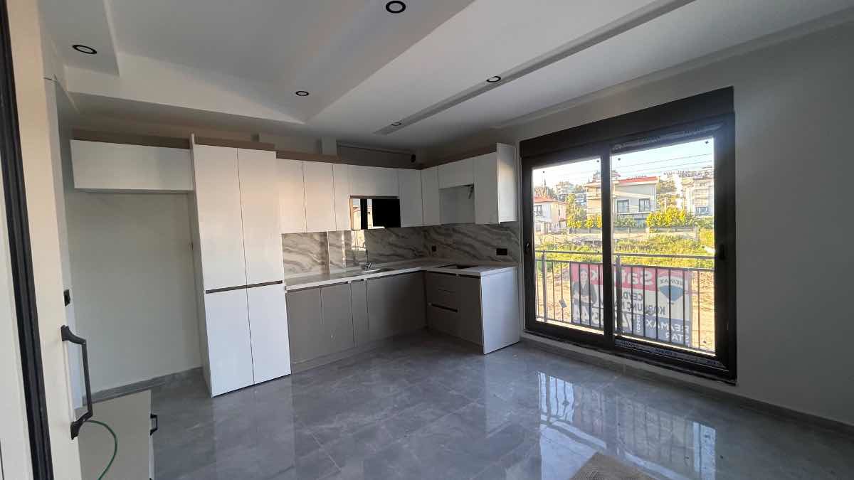 ILICA MAHALLESİNDE BULVAR ÜZERİNDE DÜKKAN ÜZERİ SATILIK 2+1 ASANSÖRLÜ DAİRE