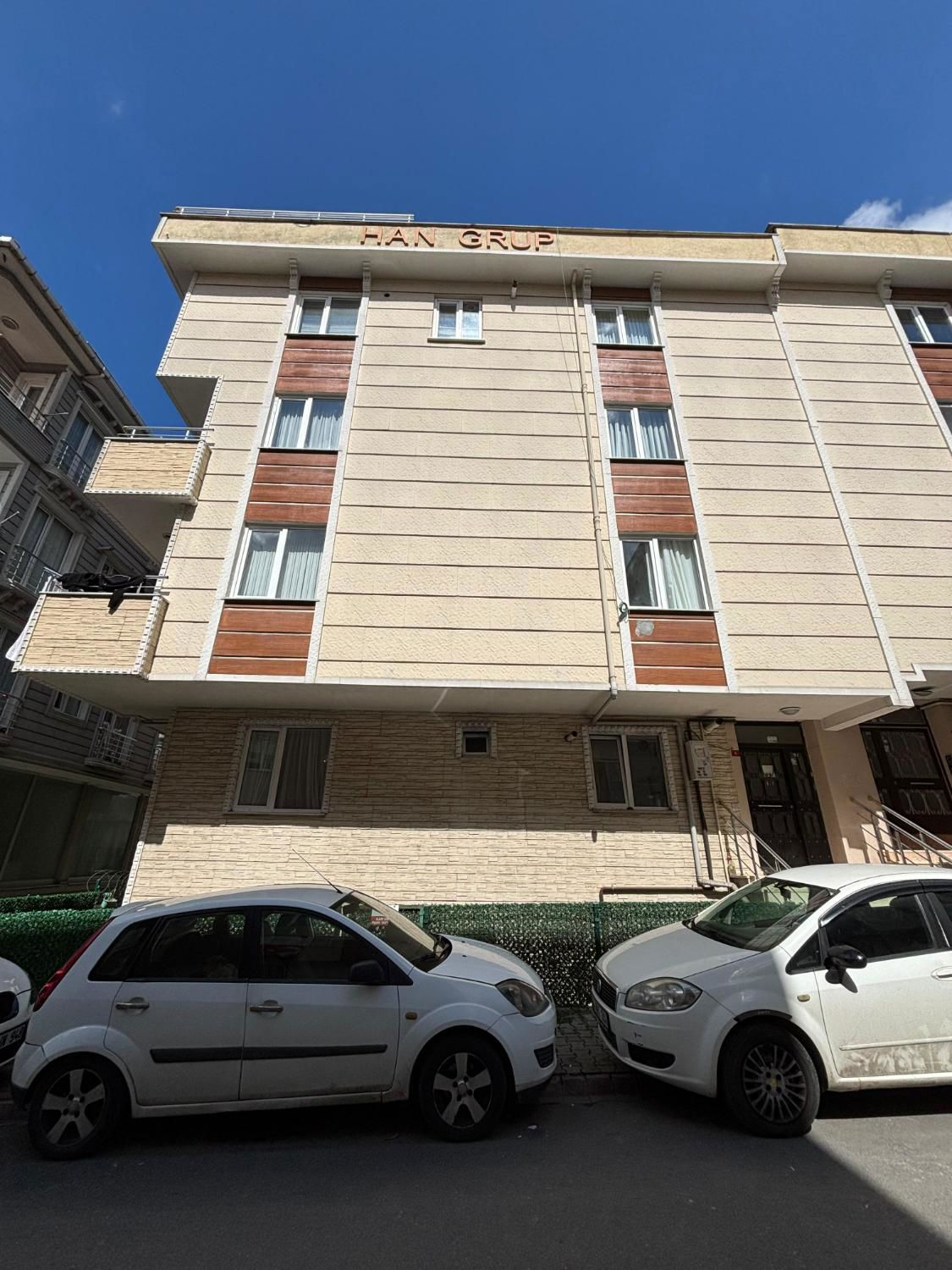 İLAN BAŞLIĞI: SANCAKTEPE MECLİS MAHALLESİNDE 2+1 SATILIK  METROYA YÜRÜME MESAFESİNDE TERS DUBLEKS