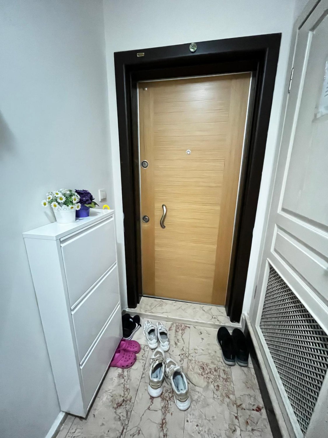 REMAX MİD PAŞAALANI EBEVEYN BANYOLU FERAH 3+1 SATILIK DAİRE