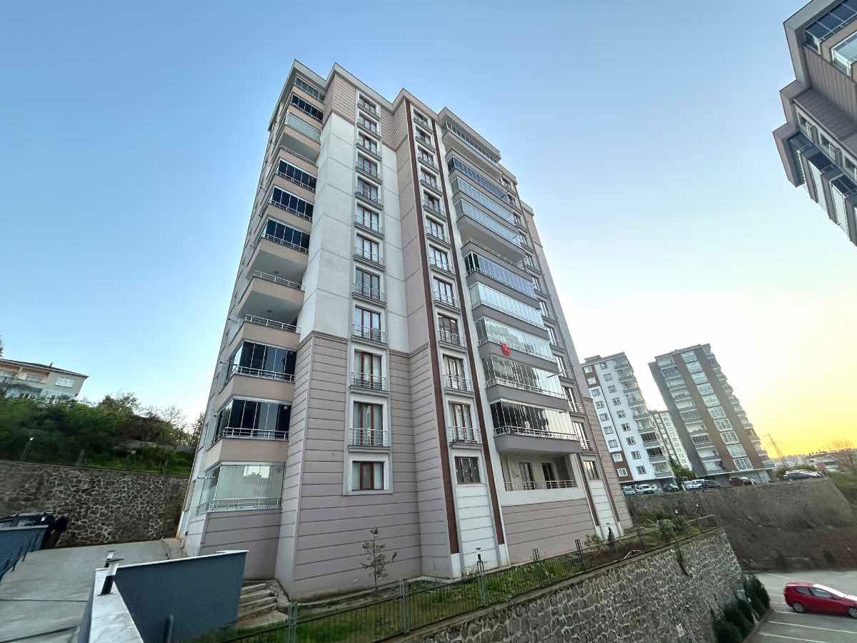 YOMRA SANCAK HALİÇ PARK SİTESİN'DE KİRALIK 3+1 DAİRE