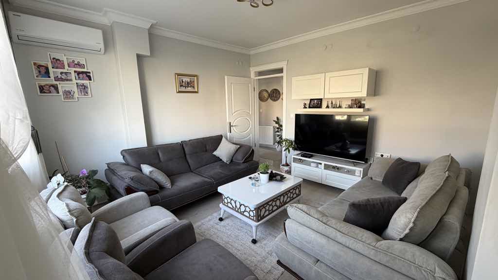 ALİAĞA YENİMAHALLE’ DE 3+1 ARAKAT FERAH SATILIK DAİRE