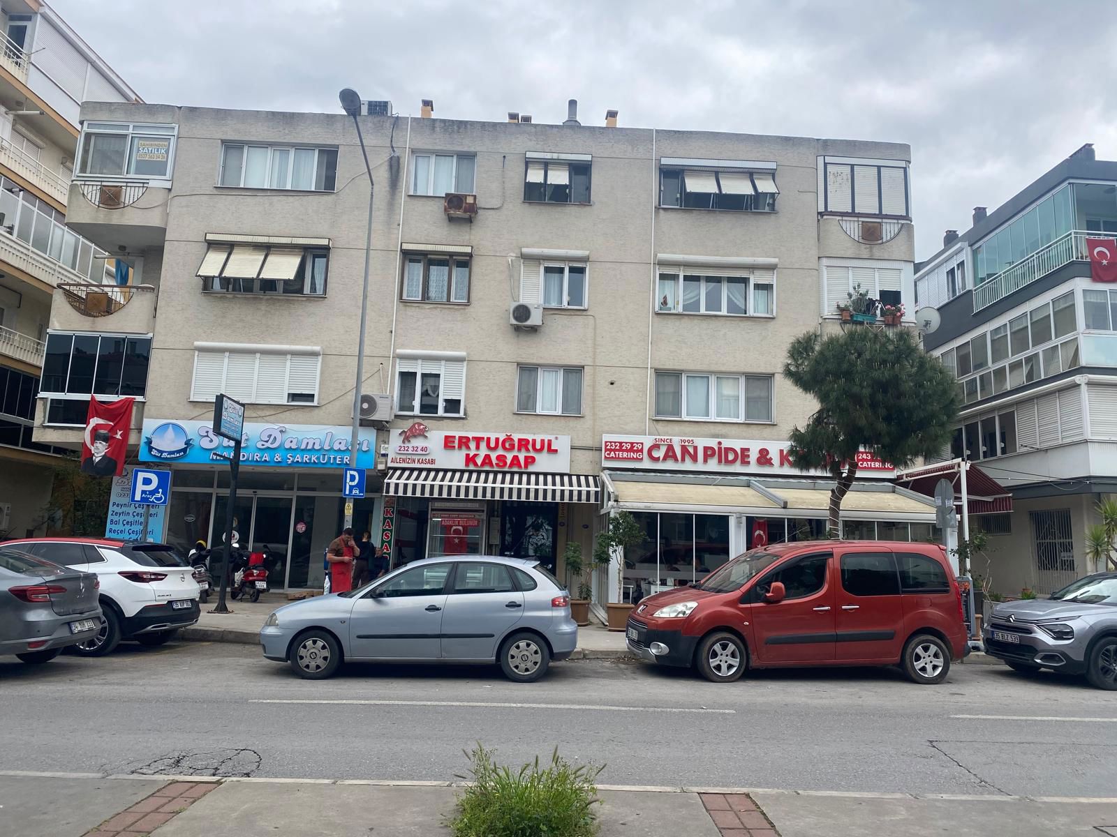 BASIN SİTESİ’NDE MERKEZİ KONUMDA, HASTANE YAKINI, CADDE ÜZERİ 3+1 SATILIK DAİRE