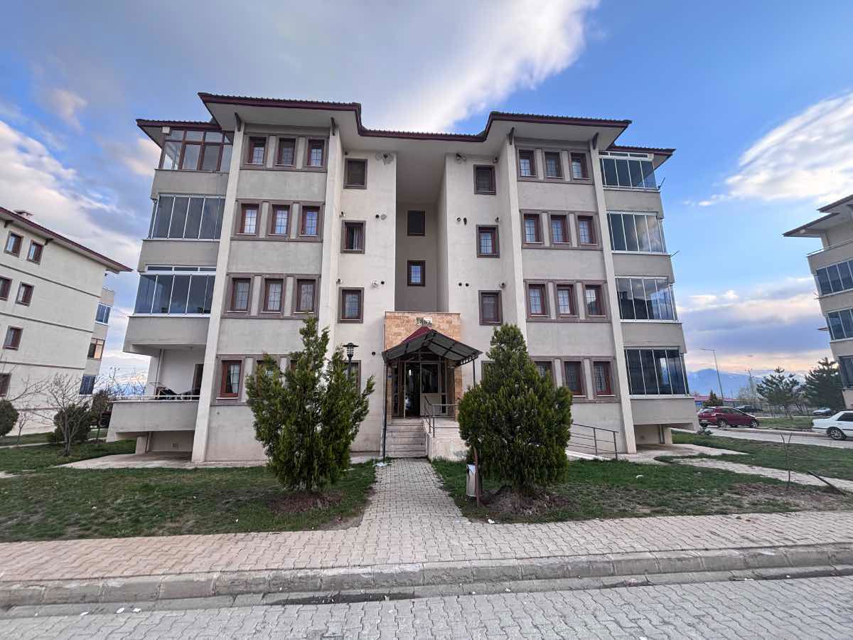 REMAX/DEM'DEN GEÇİT TOKİ 2. ETAP'TA MASRAFSIZ 2+1 SATILIK DAİRE