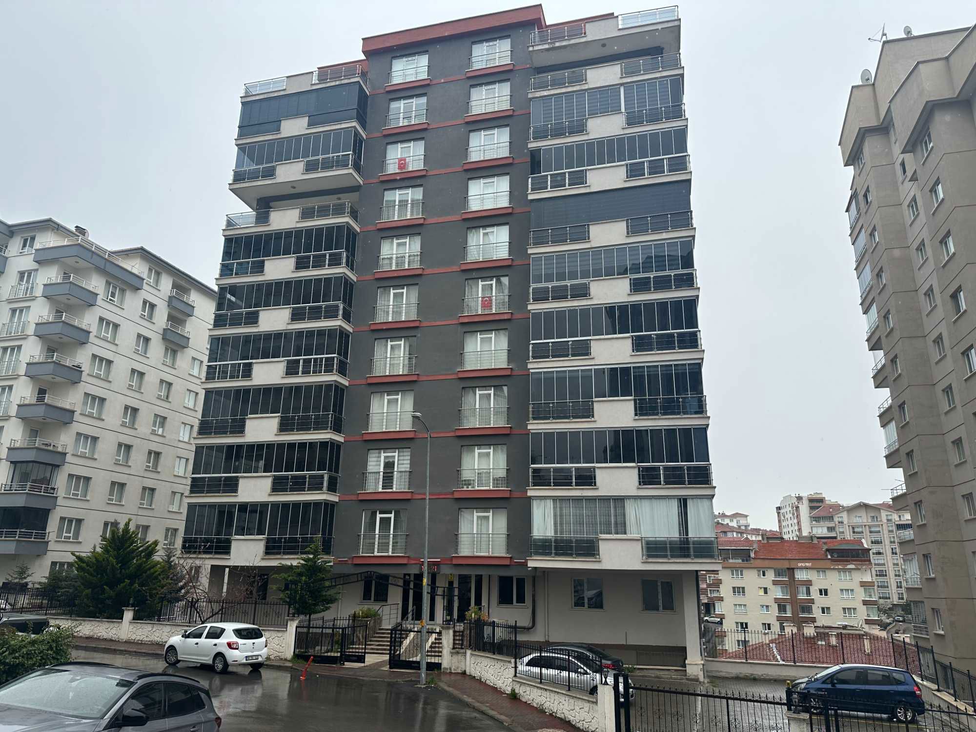 DURALİALIÇ MAH. NATA VEGA AVM YAKINI SATILIK DUBLEKS 3+1 DAİRE